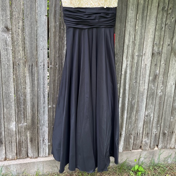 JS Collection Black and Cream Pearl Beaded Full length Gown - Picture 6 of 13